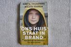 Ons huis staat in brand van klimaatactiviste Greta Thunberg, Ophalen of Verzenden, Zo goed als nieuw, Greta Thunberg, Film, Tv en Media