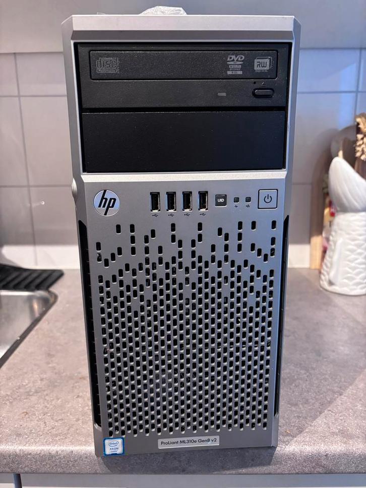 HP Proliant Gen8v2 Server - Xeon E3-1220, 250GB SSD, 2TB RAI, Computers en Software, Servers, Gebruikt, 2 tot 3 Ghz, 8 GB, Hot swappable onderdelen