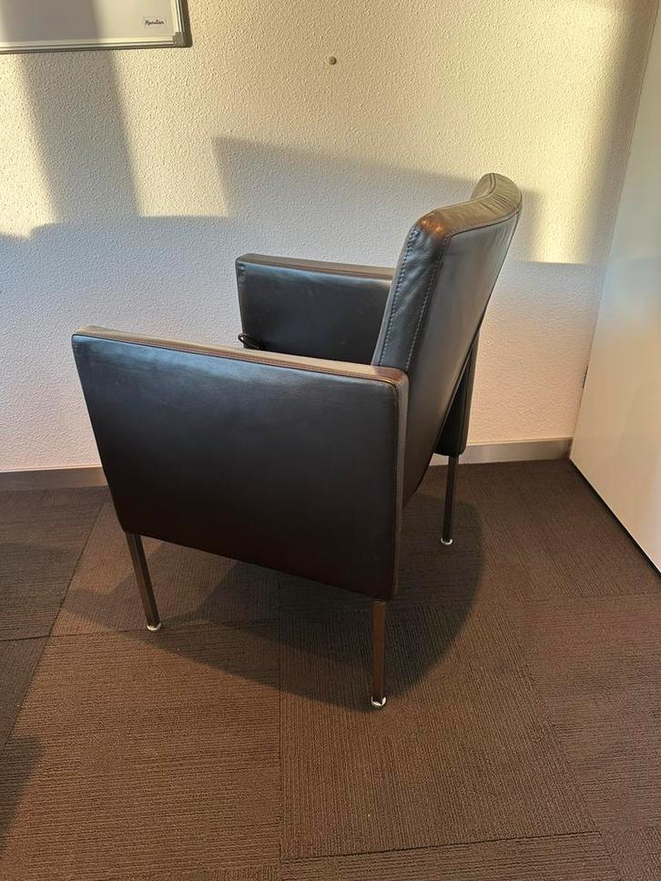 Eetkamer stoel donkerbruin kalfsleder, verstelbare leuning, Huis en Inrichting, Stoelen, Gebruikt, Vijf, Zes of meer stoelen, Leer