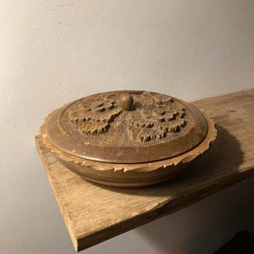 Vintage Houten Schaal met Deksel - Handgesneden beschikbaar voor biedingen