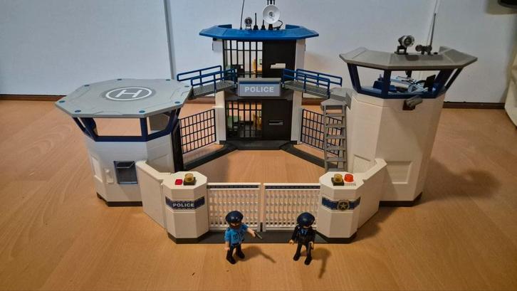 PLAYMOBIL City Action Politiebureau 6919, Kinderen en Baby's, Speelgoed | Playmobil, Gebruikt, Ophalen of Verzenden