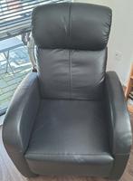 Gratis zwarte leren stoel met massage stand, Huis en Inrichting, Fauteuils, Ophalen, Minder dan 50 cm, Gebruikt, Leer