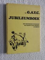 v.v. G.A.V.C. Jubileumboek - Zestig jaar voetbal in Grouw, Boeken, Ophalen of Verzenden, Zo goed als nieuw