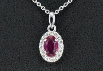 Diverse diamanten en gouden sieraden met certificaat beschikbaar voor biedingen