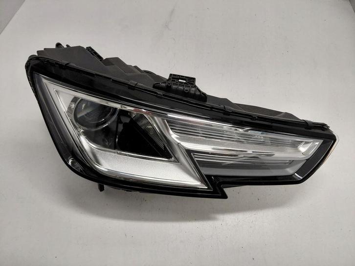 Audi A4 B9 8W Xenon LED rechterlamp, Auto-onderdelen, Verlichting, Audi, Gebruikt, Ophalen of Verzenden