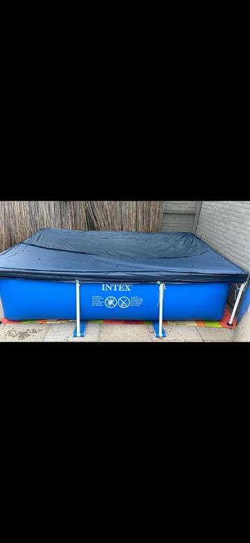 Intex zwembad 300x200x75 met accessoires beschikbaar voor biedingen