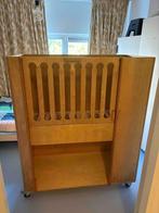verhoogd kinderbedje / kinderopvang bed, Kinderen en Baby's, Ophalen, Gebruikt, Lattenbodem, Minder dan 140 cm