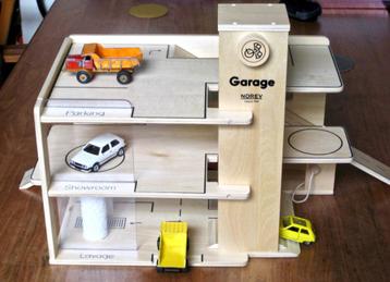Houten Garage 3 verdiepingen, lift, wasstraat e.d Norev 1:43 beschikbaar voor biedingen
