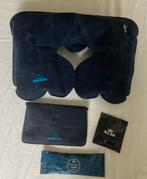 KLM set bestaande uit opblaasbare neksteun met opberghoesje, Verzamelen, Luchtvaart en Vliegtuigspotten, Ophalen of Verzenden