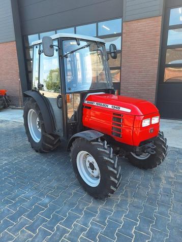 MASSEY FERGUSON 1345 beschikbaar voor biedingen