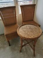 2 rotan stoelen met bijzettafel, Huis en Inrichting, Stoelen, Ophalen, Bruin, Riet of Rotan, Twee
