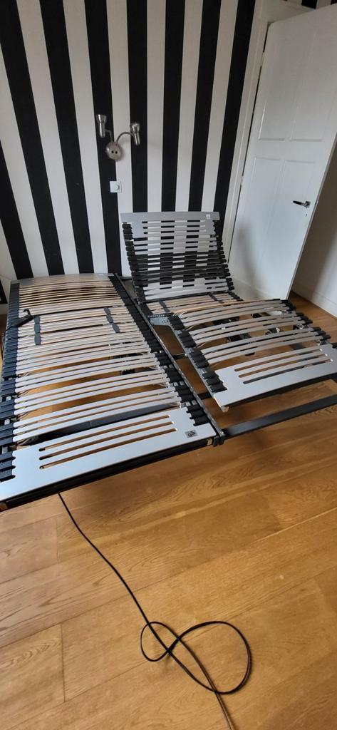 Tweepersoonsbed dubbele lattenbodem, elektrische verstelbaar, Huis en Inrichting, Slaapkamer | Bedden, Gebruikt, Tweepersoons