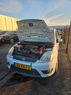 Ford Fiësta 2.0 16V ST 3DR 2004 Wit motor tikt, Auto's, Ford, Voorwielaandrijving, 1037 kg, 4 cilinders, Wit
