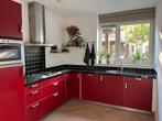 Keuken inclusief apparatuur, Huis en Inrichting, Keuken | Complete keukens, Ophalen, Gebruikt, Rood, Hoekkeuken