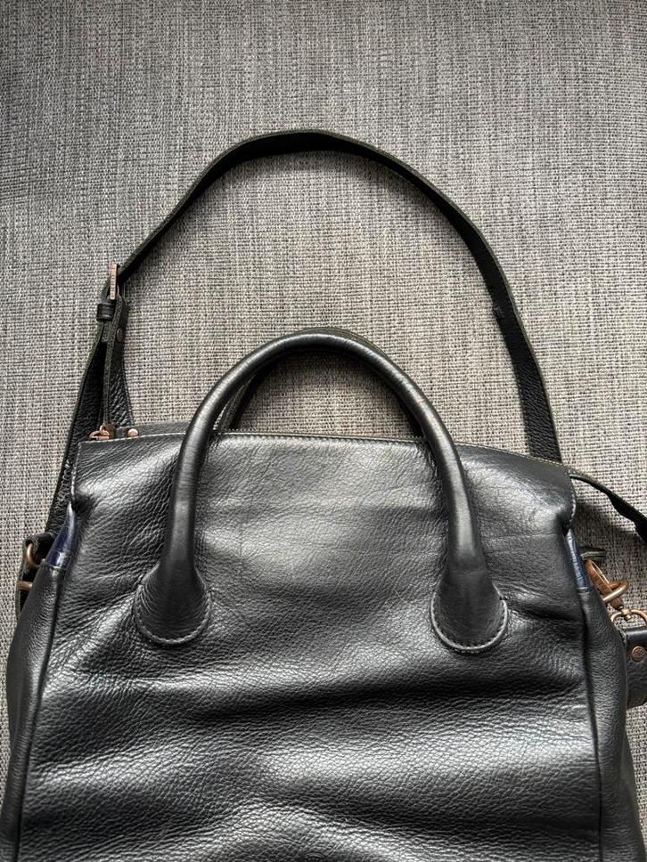 Fred de la Bretoniere Zwarte Leren Tas, Sieraden, Tassen en Uiterlijk, Tassen | Damestassen, Gebruikt, Schoudertasje, Zwart, Ophalen of Verzenden