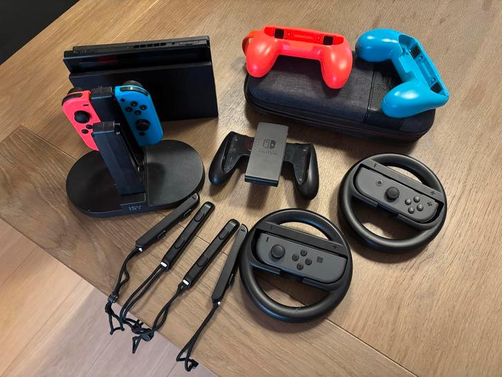 Nintendo Switch - Complete Set!, Spelcomputers en Games, Games | Nintendo Switch, Gebruikt, Overige genres, 3 spelers of meer