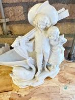 Wit oud biskie porseleinen beeldje, Antiek en Kunst, Antiek | Porselein, Ophalen of Verzenden