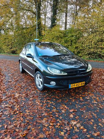 Peugeot 206 1.6v 2005 beschikbaar voor biedingen