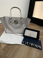 Guess set tas en portemonnee, Sieraden, Tassen en Uiterlijk, Tassen | Damestassen, Shopper, Ophalen of Verzenden, Zo goed als nieuw