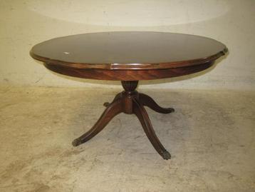 Klassieke ronde palissander salontafel beschikbaar voor biedingen