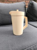 Vintage Tupperware Schenkkan Crème, Ophalen of Verzenden, Gebruikt, Crème, Beker of Kan