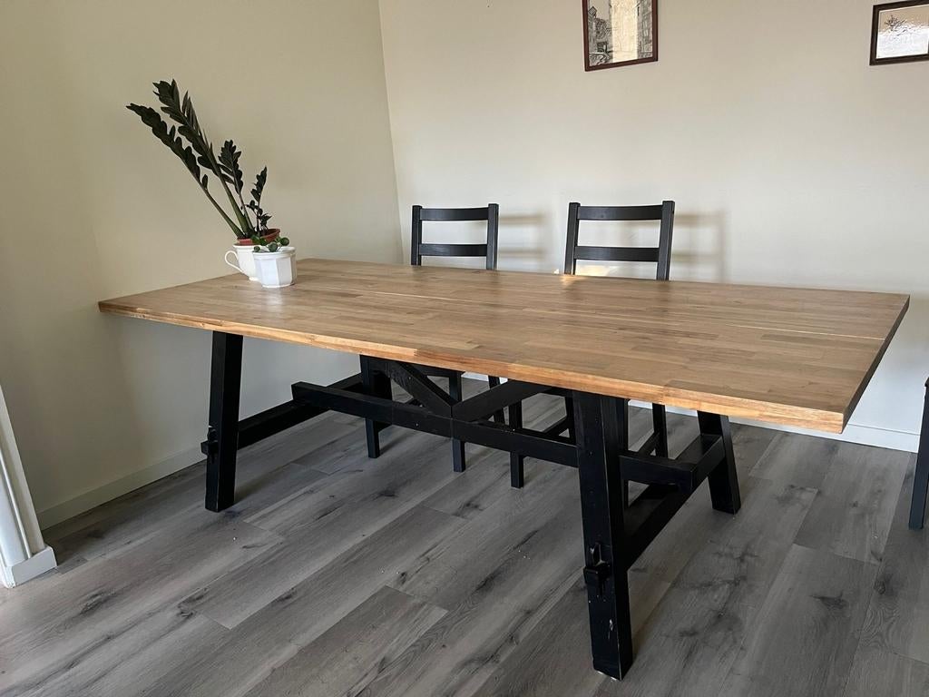 Tafel ikea Skogsta 235cm, Ophalen, Gebruikt, Hout, 4 tot 6 stoelen
