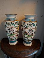 2 chinese vazen  35 cm hoog, Antiek en Kunst, Antiek | Vazen, Ophalen of Verzenden