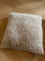 2x Teddy Kussens - Beige - 40x40 cm, Ophalen, Zo goed als nieuw, Beige, Vierkant