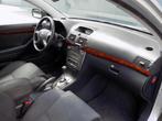 Toyota Avensis Wagon 2.0 VVTi Linea Sol Airco Automaat, 1998 cc, 4 cilinders, Euro 4, Zilver of Grijs