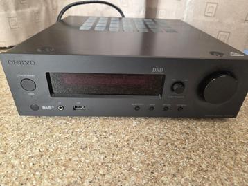 Onkyo R-N855 versterker beschikbaar voor biedingen