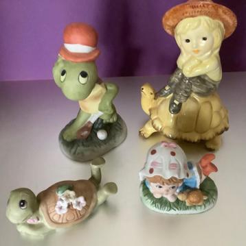 Miniatuur schildpad-beeldjes, speelgoedjes beschikbaar voor biedingen
