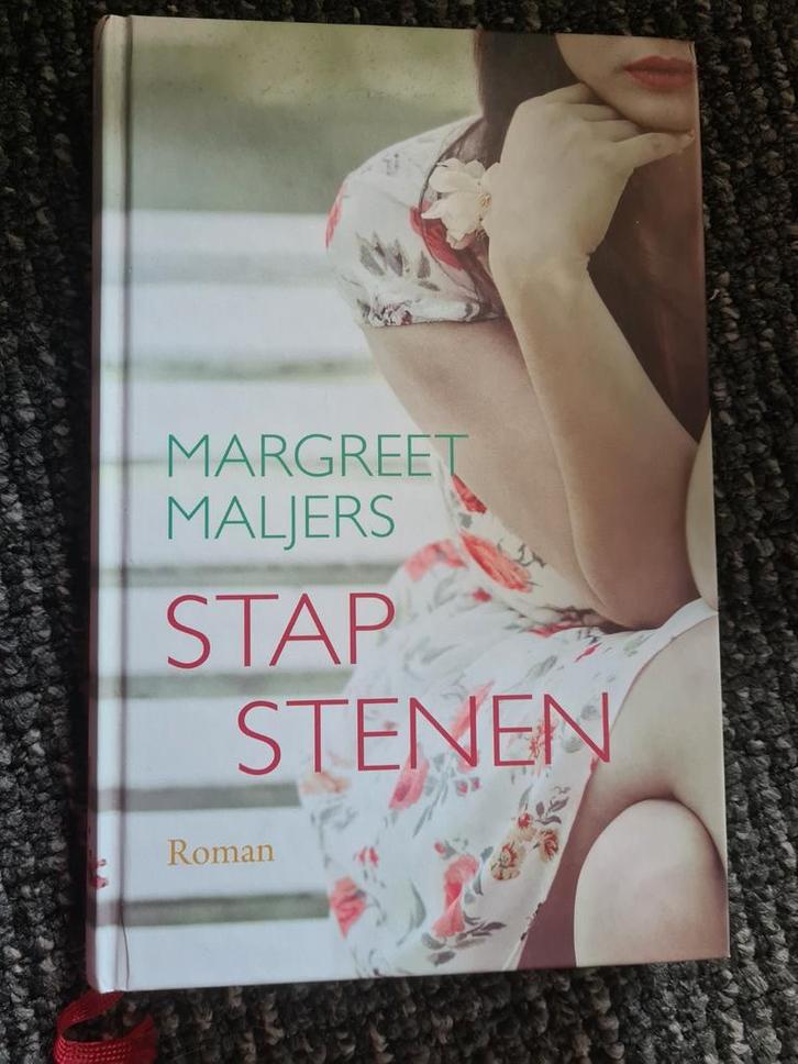 Stapstenen - Margreet Maljers, Boeken, Romans, Zo goed als nieuw, Nederland, Ophalen of Verzenden