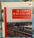 De fabriek in de etalage - de Gruyter - Den Bosch, Ophalen of Verzenden, Zo goed als nieuw