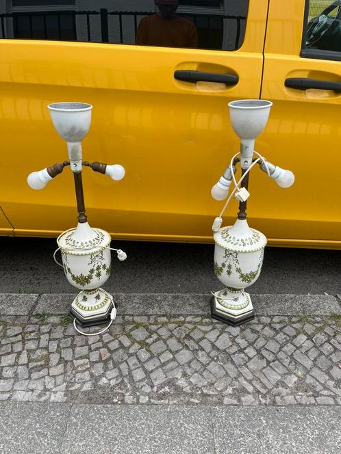 Wedgewood handgeschilderde schemer vloerlampen, Antiek en Kunst, Antiek | Lampen, Ophalen