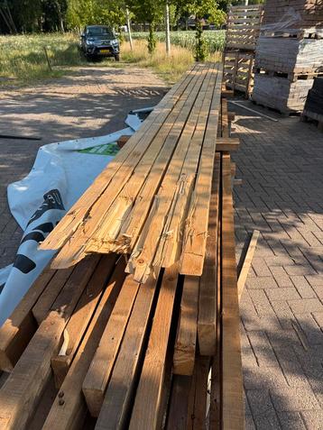 Balken hout 220x70 beschikbaar voor biedingen