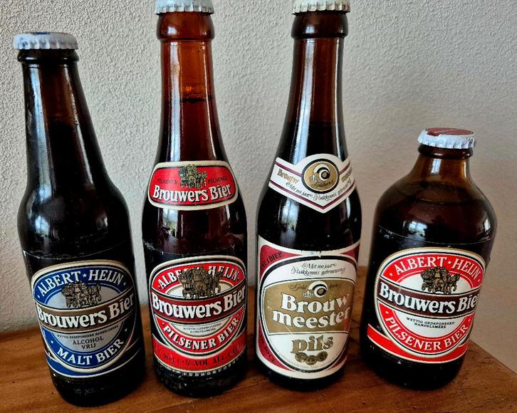 4 hele oude volle flessen BROUWERS bier Albert Heijn, Verzamelen, Biermerken, Zo goed als nieuw, Flesje(s), Overige merken, Ophalen of Verzenden