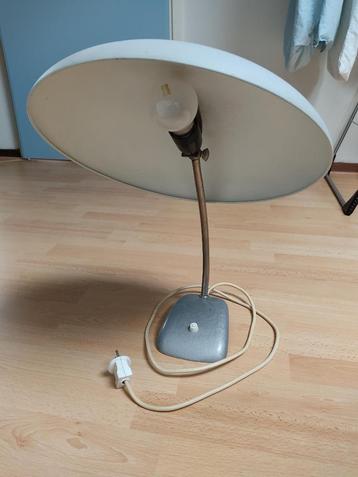 Bauhaus bureau lamp; vijftiger jaren; Grijs/zilver kleurig beschikbaar voor biedingen