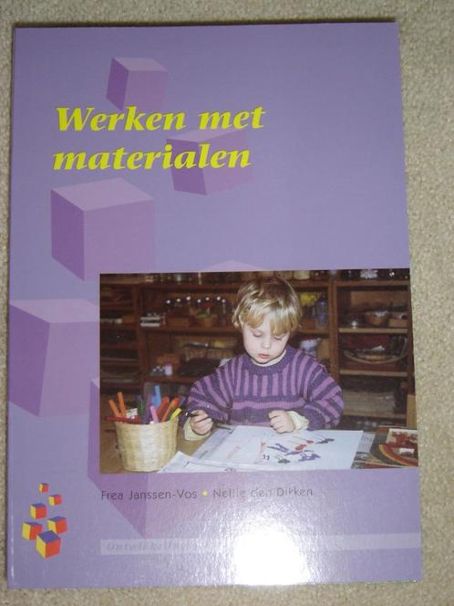 Werken met Materialen NIEUW, Boeken, Studieboeken en Cursussen, Nieuw, HBO, Ophalen of Verzenden