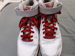 Nike schoenen maat 44 rood en wit ALLEEN OPHALEN, Sport en Fitness, Basketbal, Ophalen of Verzenden, Gebruikt, Schoenen