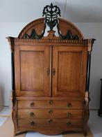 Antiek Eiken Kabinet, Ophalen