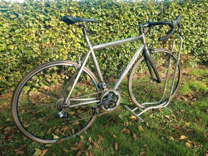Van Nicholas Astraeus 7.5 kg!!
Titanium. Twv €5200, Fietsen en Brommers, Fietsen | Heren | Sportfietsen en Toerfietsen, Overige merken