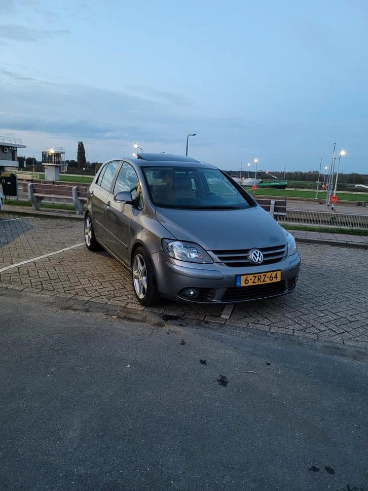 Volkswagen Golf Plus 2.0 FSI 110KW 2005 Grijs, Auto's, Volkswagen, Particulier, Golf Plus, ABS, Airbags, Airconditioning, Bluetooth