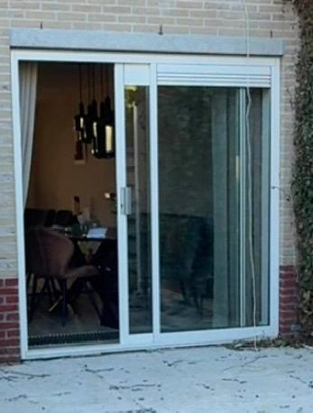 Aluminium schuifpui beschikbaar voor biedingen