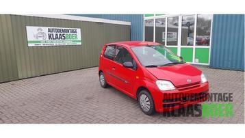 Buitenspiegel rechts van een Daihatsu Cuore beschikbaar voor biedingen