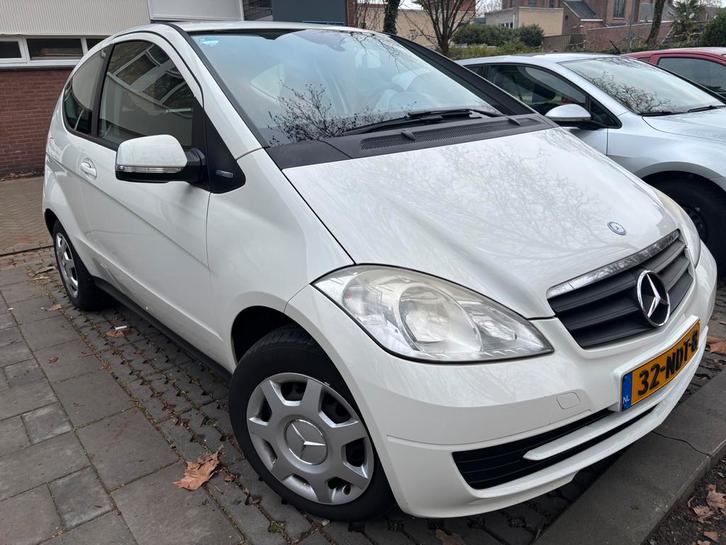 Mercedes-Benz A-Klasse 1.5 A160 3DRS 2010 Wit, Auto's, Mercedes-Benz, Particulier, A-Klasse, Airbags, Airconditioning, Alarm, Isofix