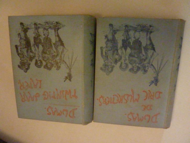 Dumas - De drie musketiers & Twintig jaar later, Boeken, Overige Boeken, Gelezen, Verzenden