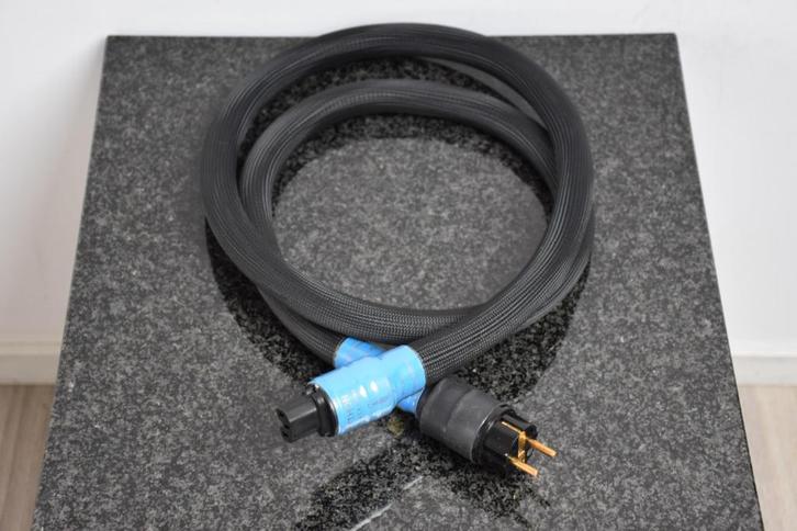 Shunyata Phython Helix CX -1,8m, Audio, Tv en Foto, Audiokabels en Televisiekabels, Gebruikt, Overige kabels, Minder dan 2 meter