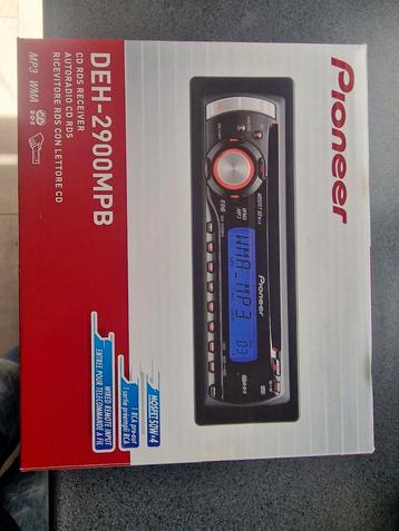 Splinternieuwe auto radio cd nooit gebruikt  beschikbaar voor biedingen