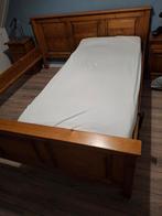 Massief houten bed  180 x 200, Ophalen, Gebruikt, Tweepersoons, 180 cm