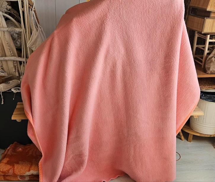 vintage retro brocante rose grote deken, Antiek en Kunst, Antiek | Kleden en Textiel, Ophalen of Verzenden